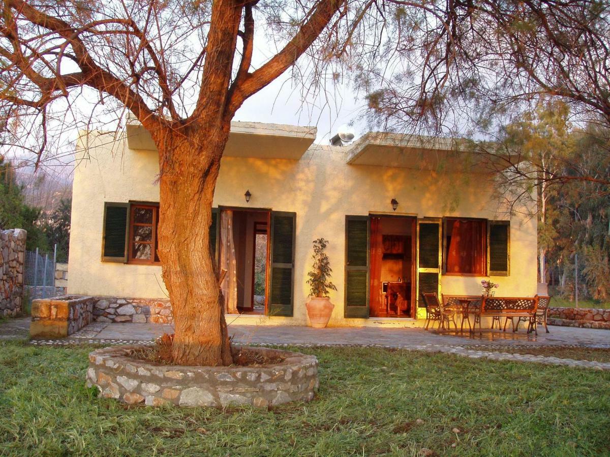 Elpidas Holiday House Kardhamili Exterior foto